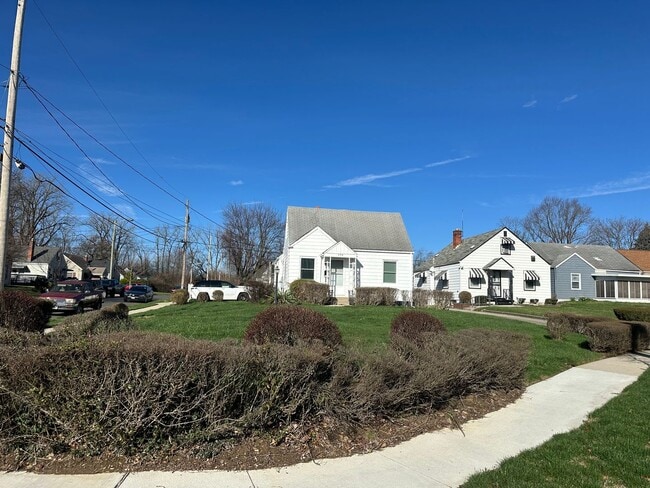 property at 779 Brentnell Ave