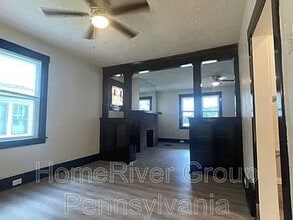 804 Romine Ave in McKeesport, PA - Foto de edificio - Building Photo