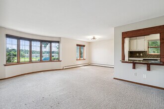 4516 Highway 7, Unit 1 in St. Louis Park, MN - Building Photo - Building Photo