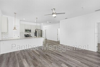 2028 NE 8th Pl in Cape Coral, FL - Building Photo - Building Photo