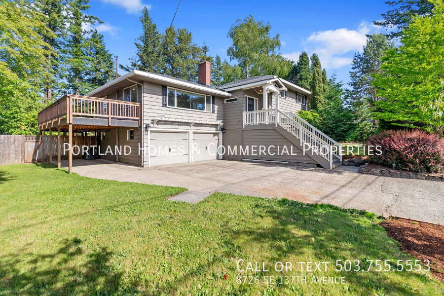 8726 SE 137th Ave in Happy Valley, OR - Building Photo