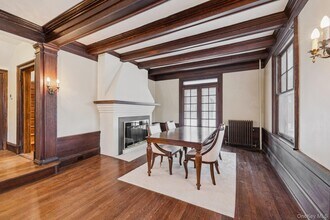 397 Split Rock Rd in Syosset, NY - Building Photo - Building Photo