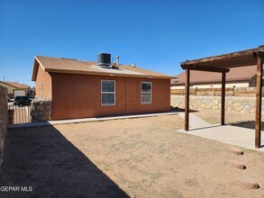 14228 Lasso Rock Dr in El Paso, TX - Building Photo - Building Photo