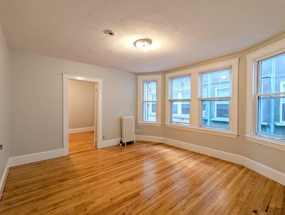 145 Summer St, Unit 3 in Somerville, MA - Building Photo