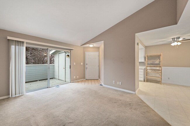 544 Shadowgraph Dr in San Jose, CA - Building Photo - Building Photo