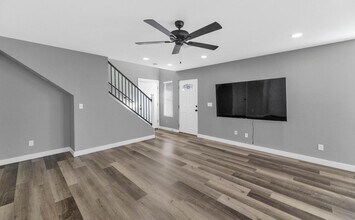 2509 E Broadway Rd in Phoenix, AZ - Building Photo - Building Photo