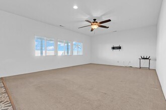 4896 Stits Cir in Jurupa Valley, CA - Building Photo - Building Photo