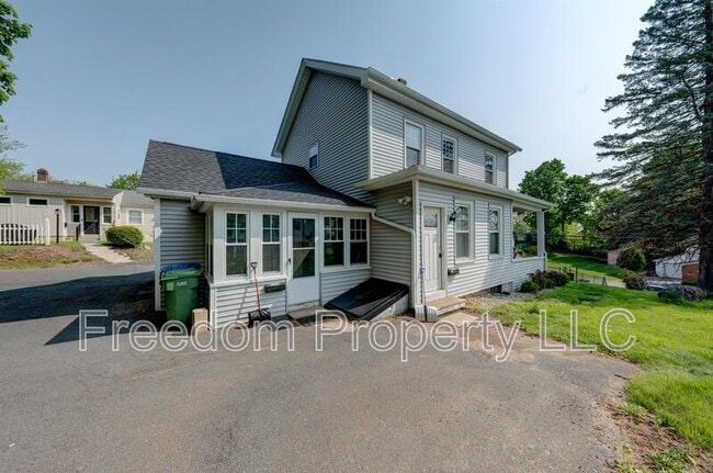 154 Beecher St in Southington, CT - Building Photo - Building Photo