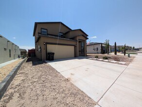 1116 Nickel Hl Ave in Sunland Park, NM - Building Photo - Building Photo