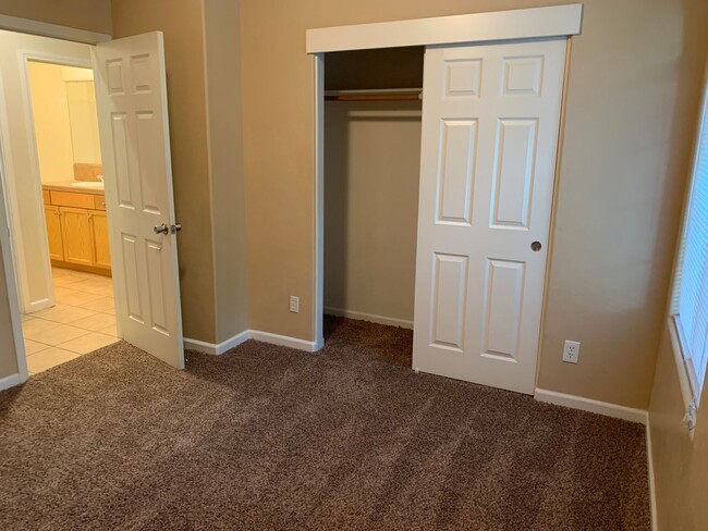 property at 3042 W Delta Ave