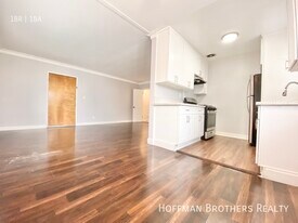 5716 La Mirada Ave, Unit 3 in Los Angeles, CA - Building Photo