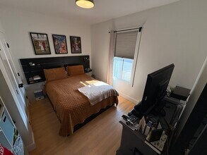 138 Centre St, Unit Unit 4 in Boston, MA - Building Photo - Building Photo