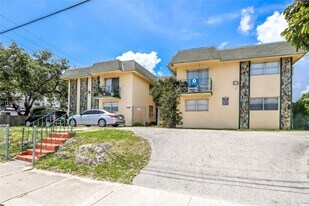 720 NW 27th Ct in Miami, FL - Building Photo