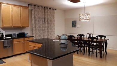 4218 Trumbo Ct in Fairfax, VA - Building Photo - Building Photo
