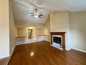 690 Terrace Lake Rd in Columbus, IN - Building Photo - Building Photo
