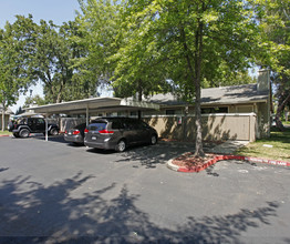 Country Lane Apartments in Citrus Heights, CA - Foto de edificio - Building Photo