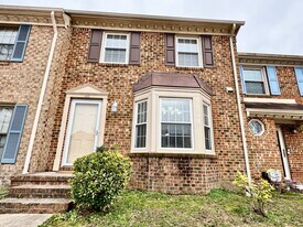 4813 Ashbury Ln in Virginia Beach, VA - Building Photo