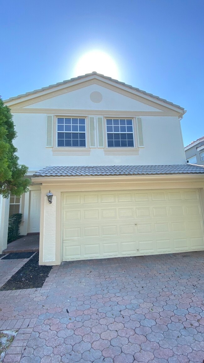 9814 Shepard Pl in Wellington, FL - Building Photo - Building Photo