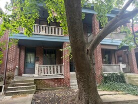 135 1/2 W 1st Ave, Unit 135 1/2 W. 1st Avenue in Columbus, OH - Building Photo