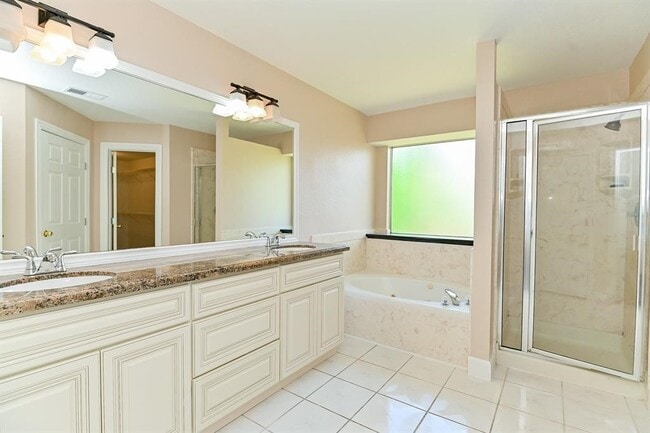 22814 Williamschase Dr in Katy, TX - Foto de edificio - Building Photo