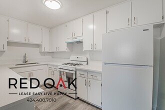 10133 Pinewood Ave in Los Angeles, CA - Building Photo - Building Photo