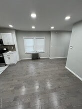 194-14 115th Rd in Queens, NY - Building Photo - Building Photo