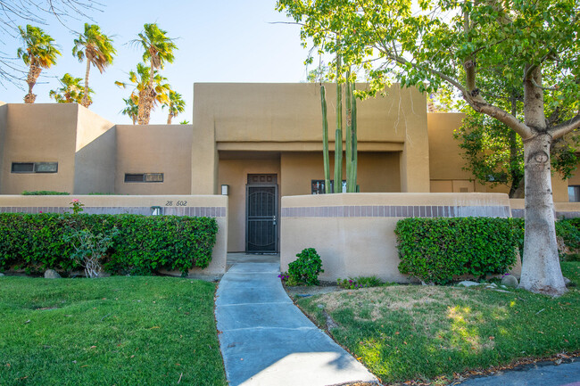 28602 Taos Ct in Cathedral City, CA - Foto de edificio - Building Photo