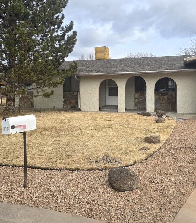 3018 Bookcliff Ave in Grand Junction, CO - Foto de edificio - Building Photo