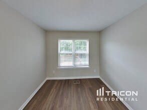 283 Iris Dr in Hendersonville, TN - Building Photo - Building Photo