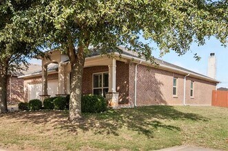 1449 Elkford Ln in Justin, TX - Building Photo - Building Photo