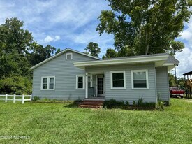 94 Old Lanvale Rd NE in Leland, NC - Building Photo