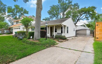 1635 Althea Dr in Houston, TX - Building Photo - Building Photo