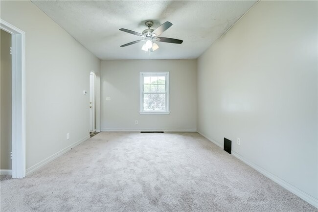 property at 4539 Dewey Ave