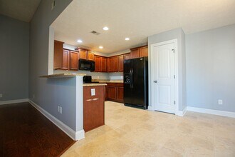 1285 Allmon Dr in Clarksville, TN - Building Photo - Building Photo