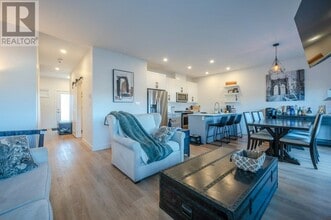 5011 Towgood Pl in Summerland, BC - Building Photo - Building Photo