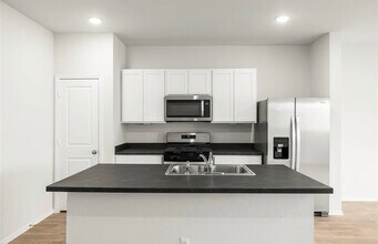 116 Kendall Ln in Maxwell, TX - Building Photo - Building Photo