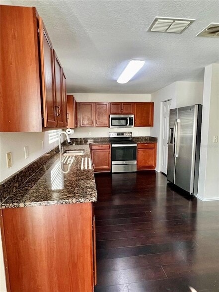 18916 Randall Pl in Land O Lakes, FL - Foto de edificio - Building Photo