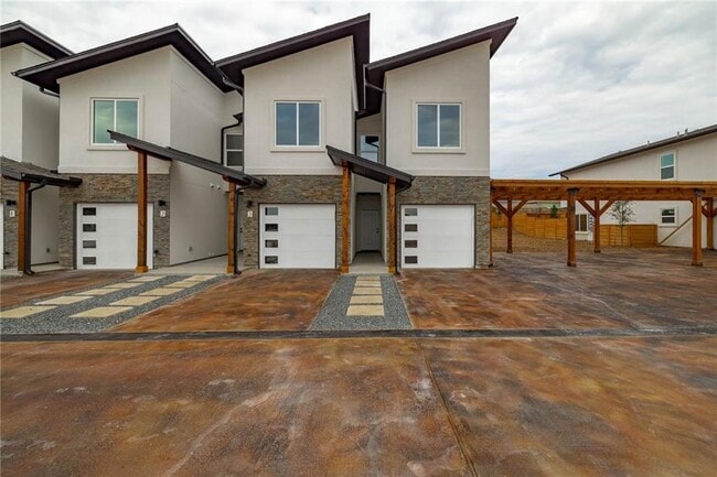 21201 Portsmouth Cove in Lago Vista, TX - Building Photo - Building Photo