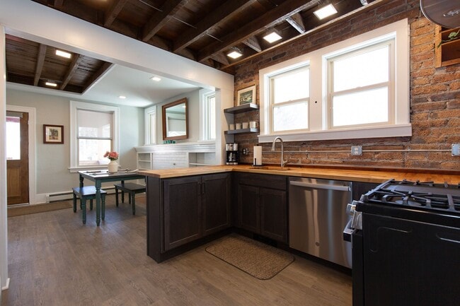 property at 516 W Hayes St