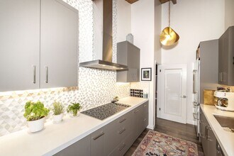 176 Sand Hill Cir in Menlo Park, CA - Building Photo - Building Photo