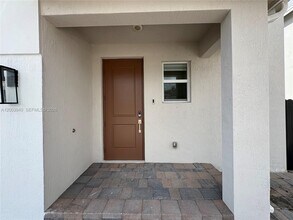 12948 SW 265th Terrace in Homestead, FL - Building Photo - Building Photo