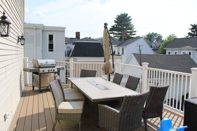 33 Franklin St, Unit 2 in Somerville, MA - Building Photo - Building Photo