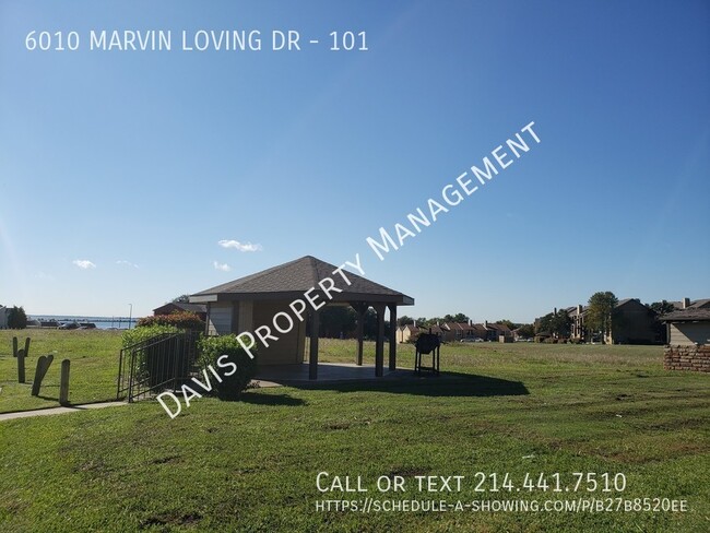 6010 Marvin Loving Dr in Garland, TX - Building Photo - Building Photo