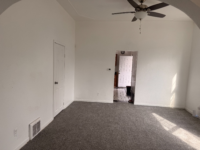 1107 E Frye Ave in Peoria, IL - Building Photo - Building Photo