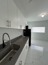 20007 SW 122nd Ct in Miami, FL - Building Photo - Building Photo