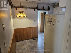 147 Fitzgibbon Ave in Toronto, ON - Building Photo - Building Photo