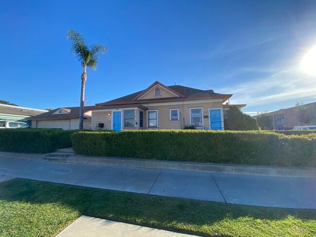 property at 193 N Lemon St