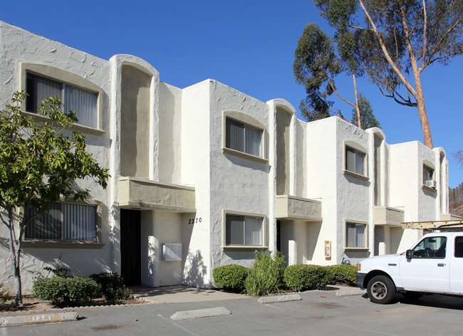 Los Cerros in El Cajon, CA - Building Photo - Building Photo