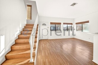 68 Maegan Pl in Thousand Oaks, CA - Foto de edificio - Building Photo