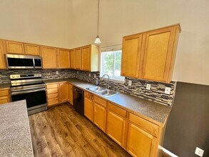 Beautiful 3 bed 2.5 Bath Home in East Loveland, CO! in Loveland, CO - Building Photo - Building Photo